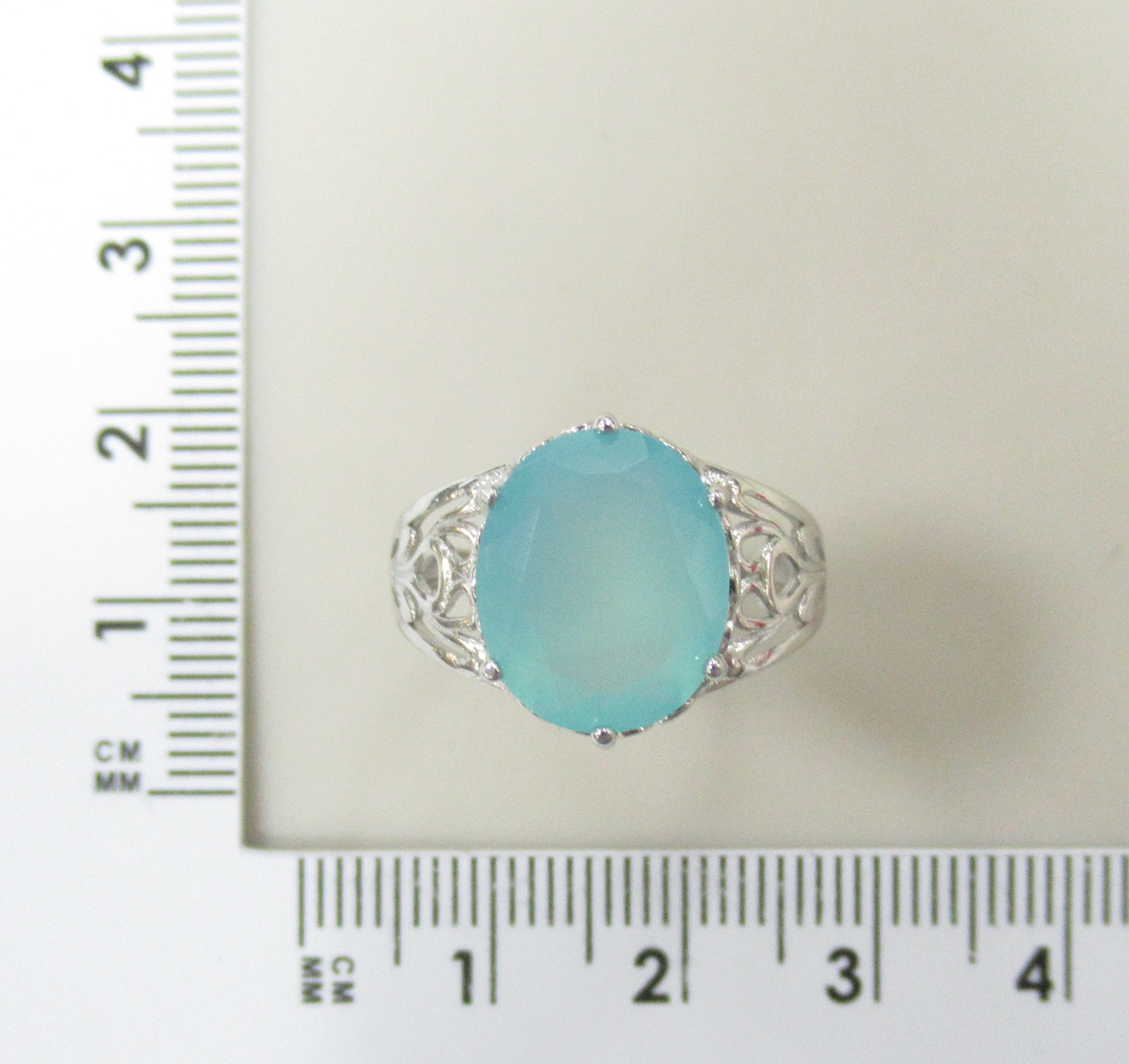 Серебряное кольцо с халцедоном